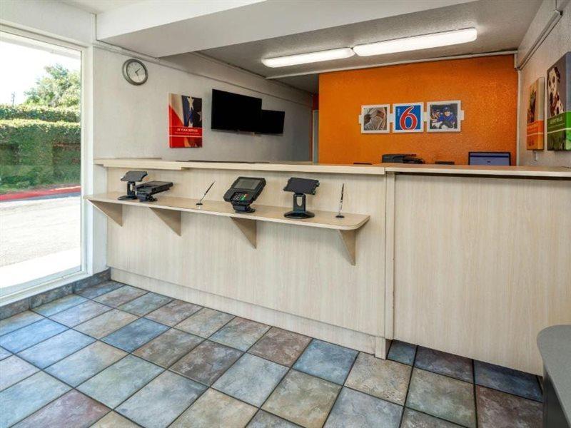 Motel 6-Sepulveda, Ca - Los Angeles - Van Nuys - North Hills Exterior photo