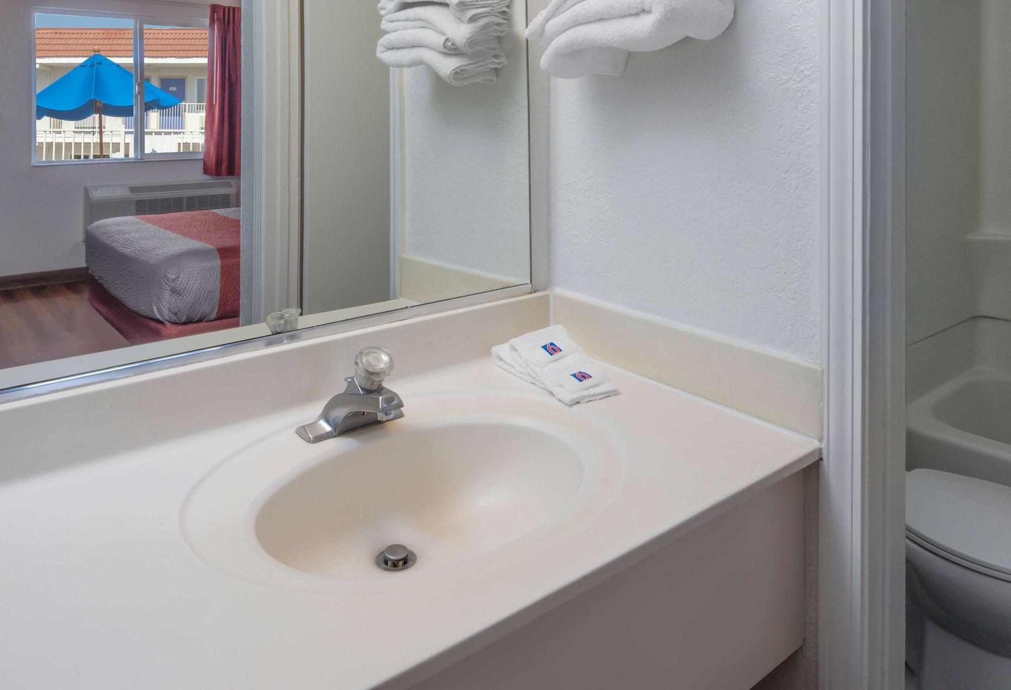 Motel 6-Sepulveda, Ca - Los Angeles - Van Nuys - North Hills Exterior photo
